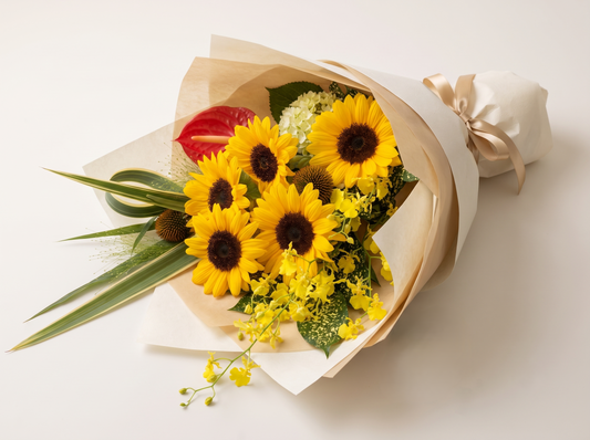 ひまわりと黄色の蘭のビタミンカラーブーケ｜誕生日 お祝い 記念日 夏のギフト 花束